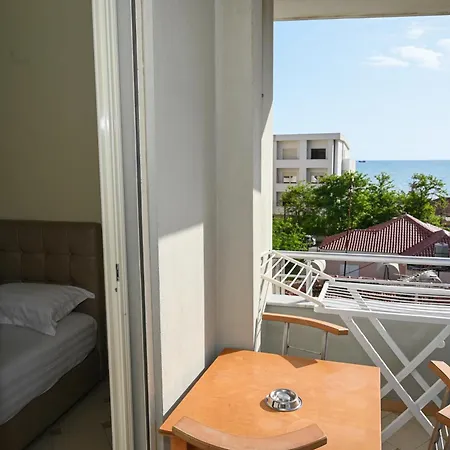 Emes Hotel