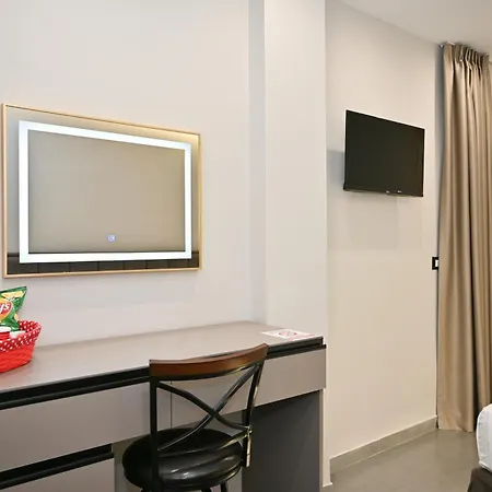 Hotel Emes 3*