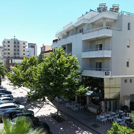 Hotel Emes 3*