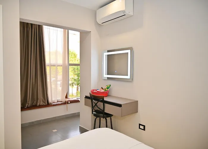 Hotel Emes